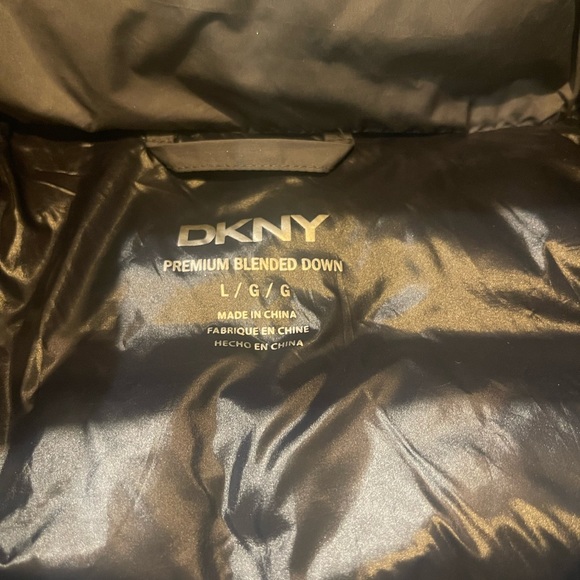 DKNY Premium Puffer Jacket - Picture 6 of 7